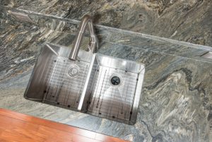 metalicus granite-kitchen